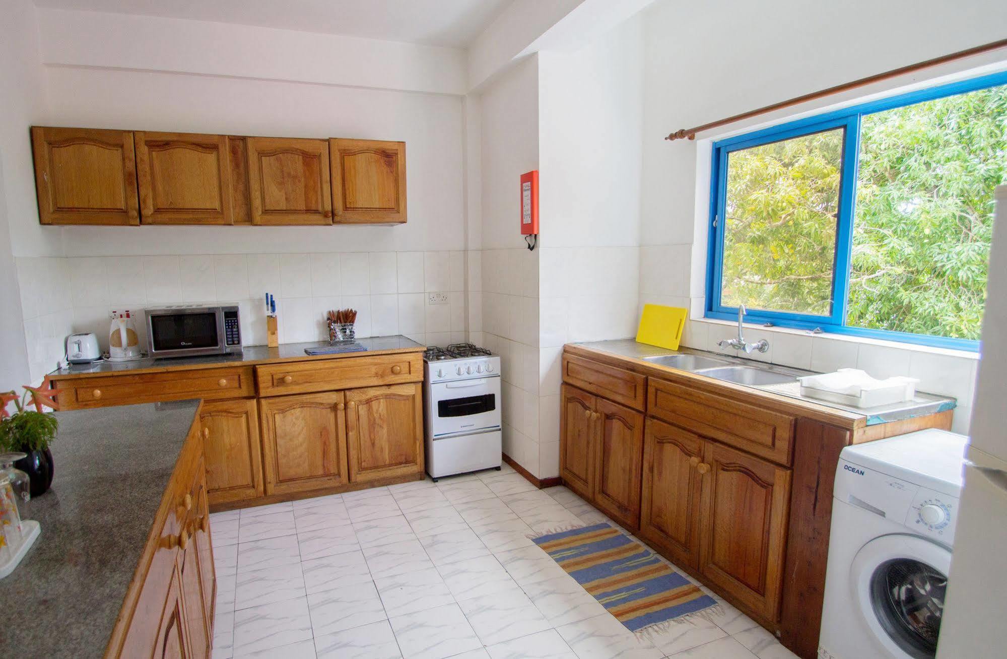 Vicky'S Holiday Apartment Vịnh Beau Vallon Ngoại thất bức ảnh