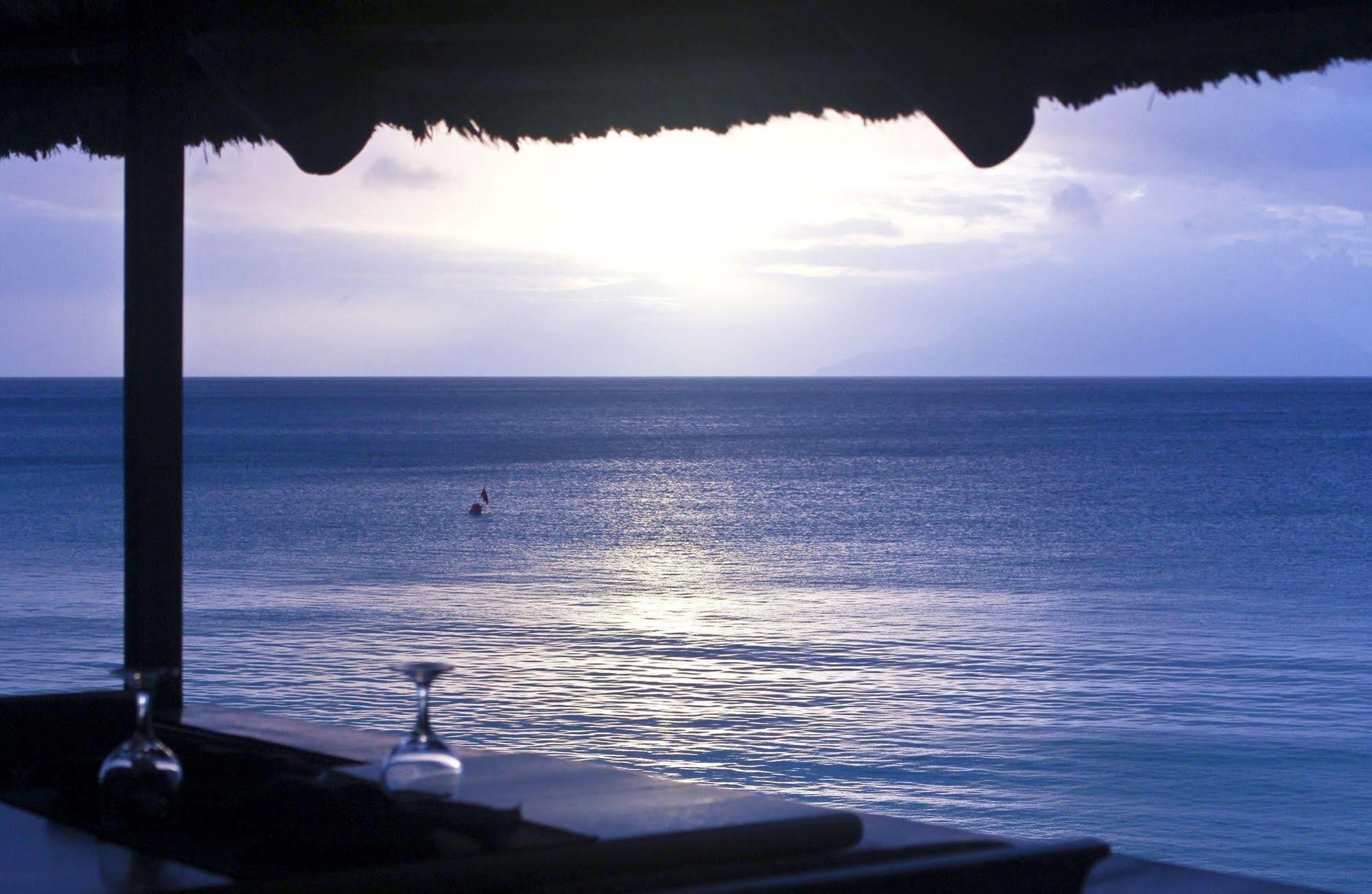 Vicky'S Holiday Apartment Vịnh Beau Vallon Ngoại thất bức ảnh